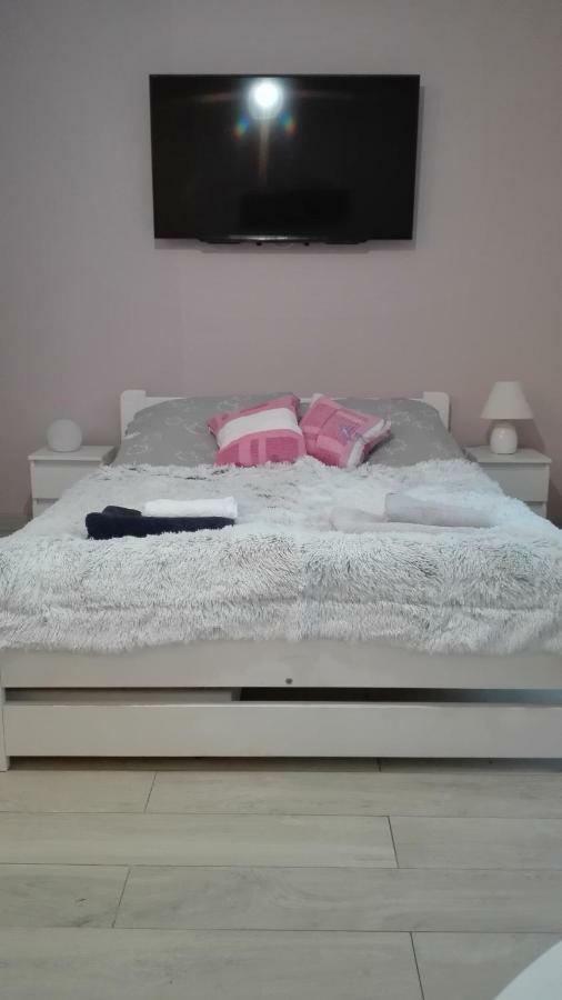 Apartament Lux Monika Rewal Z Tarasem I Garazem Exterior foto